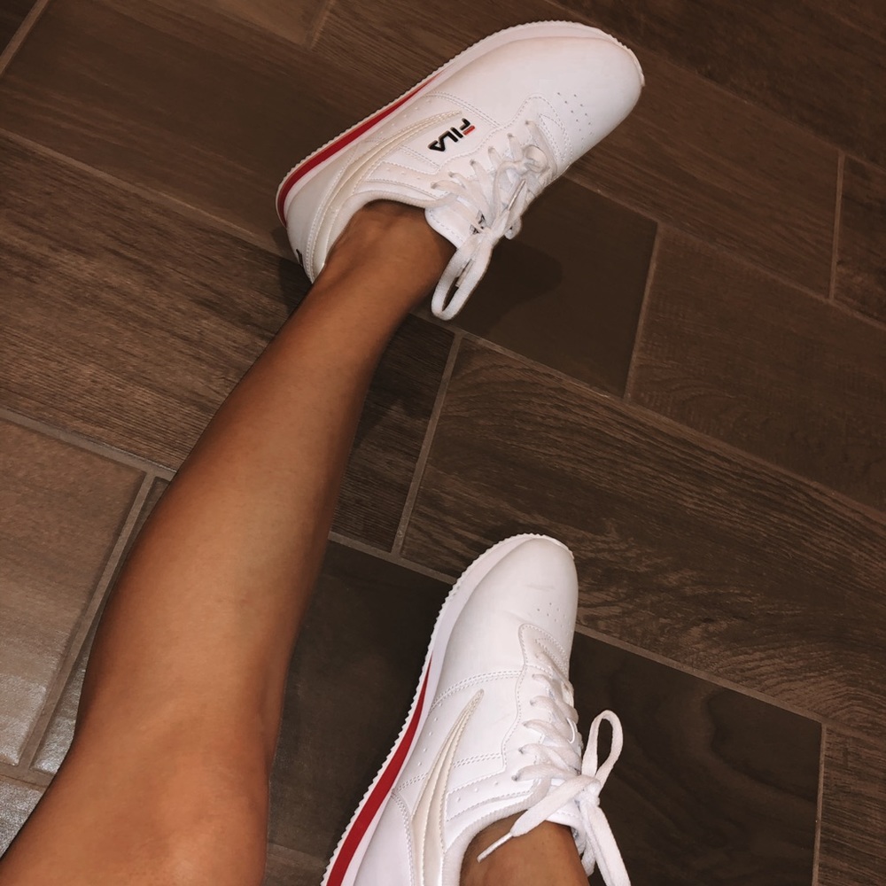 Fila Women 7.5 Fashion Sneaker